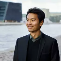 Tomas Zhang Mathiesen - ejendom.com - square portrait 2